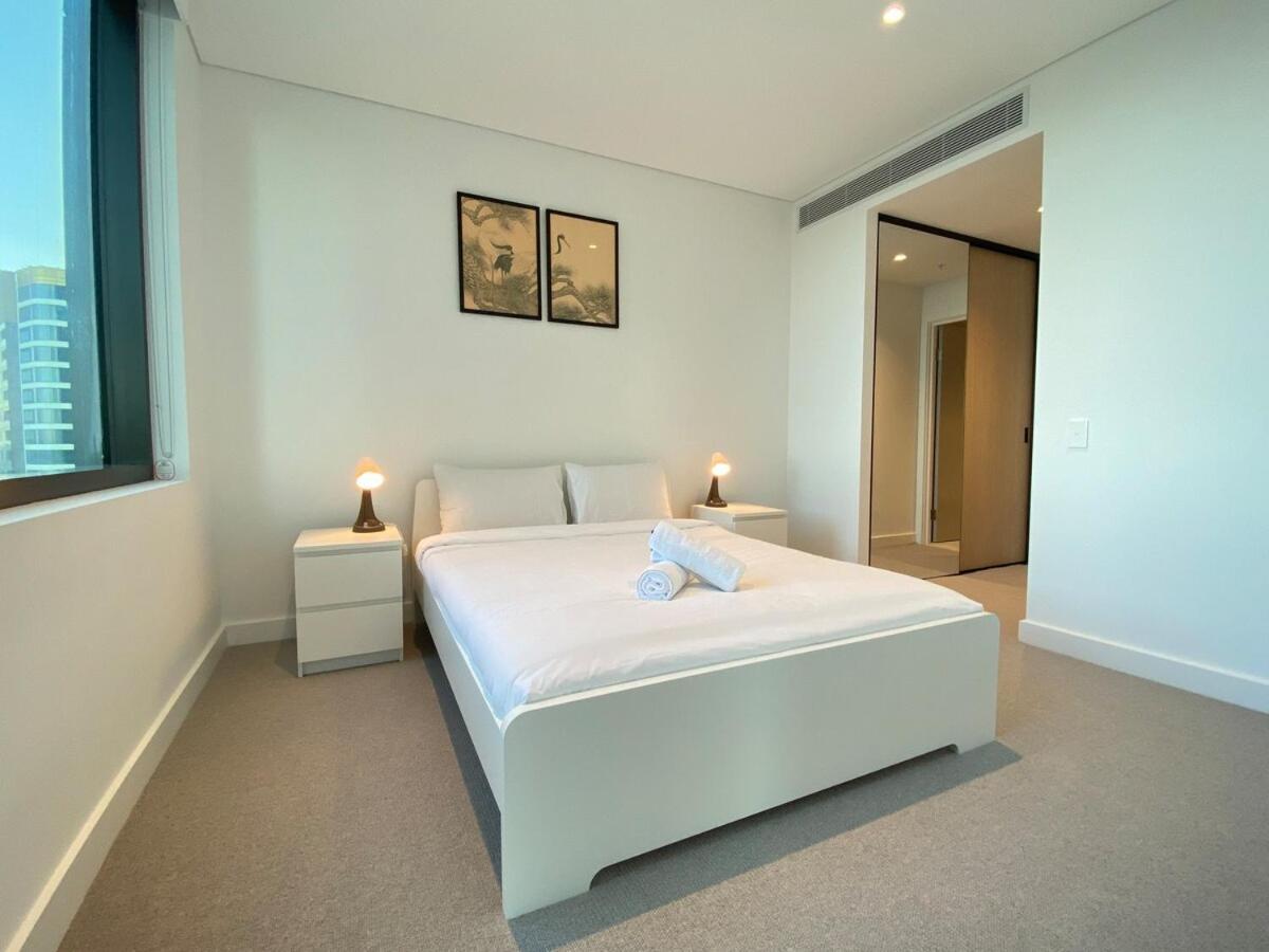 Kozyguru Rhodes Modern 2bed Parking& Views * Sydney