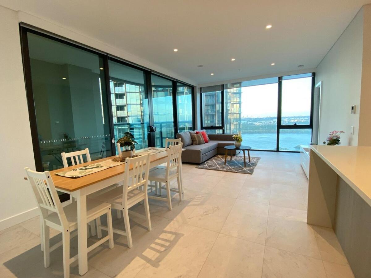 Kozyguru Rhodes Modern 2bed Parking& Views *