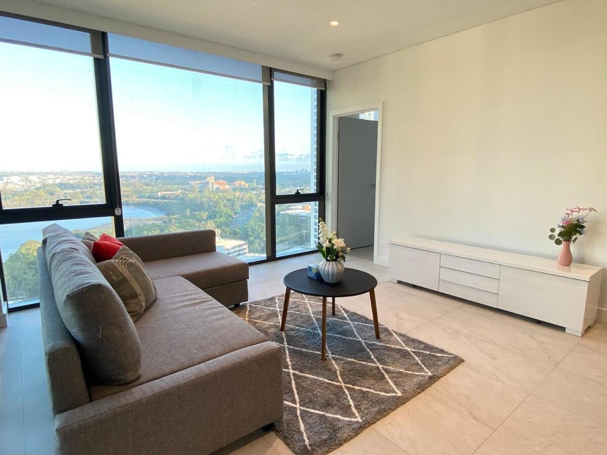 Kozyguru Rhodes Modern 2bed Parking& Views *